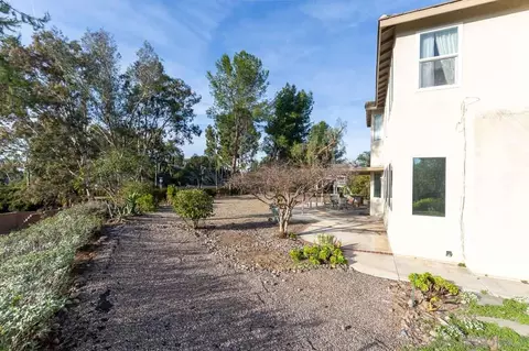 Exterior - 16579 Weeping Willow Dr, Riverside, CA 92503 photo 8 of 11