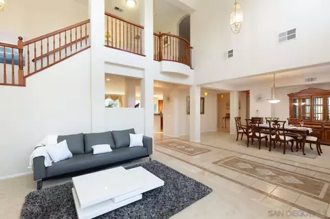 Living - 16579 Weeping Willow Dr, Riverside, CA 92503 photo 2 of 6