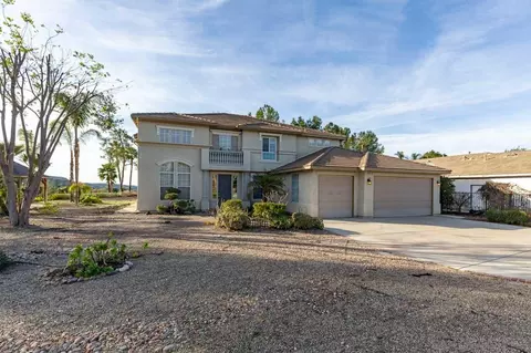 Exterior - 16579 Weeping Willow Dr, Riverside, CA 92503 photo 7 of 11