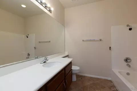 Bath - 16579 Weeping Willow Dr, Riverside, CA 92503 photo 1 of 5