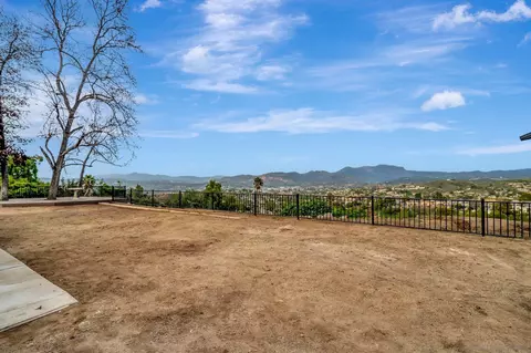 Exterior - 11519 Alpine Ln, Lakeside, CA 92040 photo 2 of 8