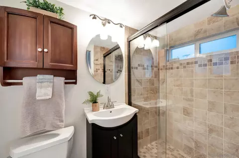 Bath - 11519 Alpine Ln, Lakeside, CA 92040 photo 5 of 5