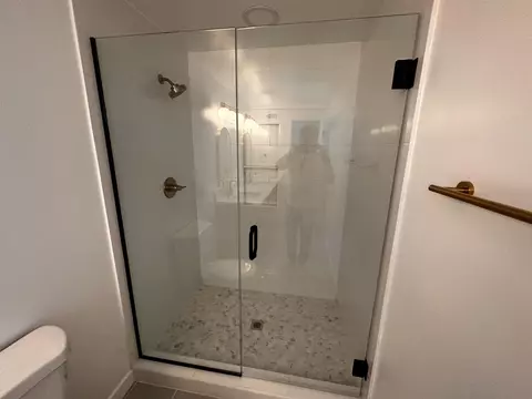 Bath - 12733 Mcferon Rd, Poway, CA 92064 photo 8 of 8