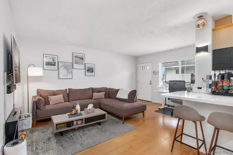 4360 42nd St #6, San Diego, CA 92105