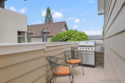 Exterior - 732 Olive Ave, Coronado, CA 92118 photo 7 of 7