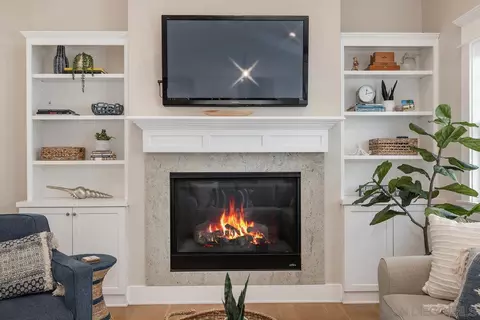 Living - 732 Olive Ave, Coronado, CA 92118 photo 2 of 4