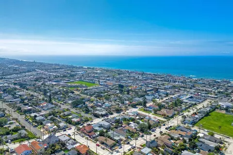810 West St, Oceanside, CA 92054 photo 25