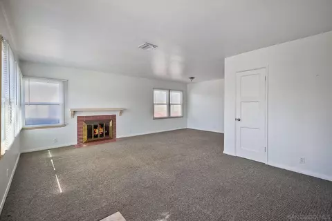810 West St, Oceanside, CA 92054 photo 9