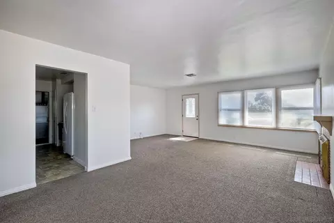 810 West St, Oceanside, CA 92054 photo 6