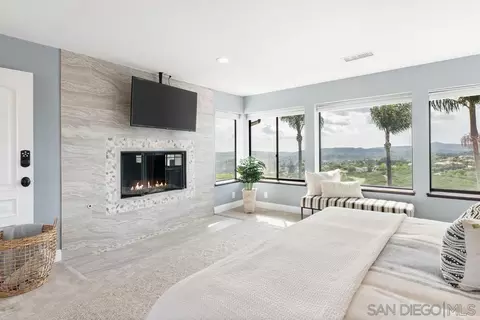 Bedroom - 14564 Cedar Ridge Ct, Poway, CA 92064 photo 4 of 5