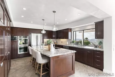 Kitchen - 14564 Cedar Ridge Ct, Poway, CA 92064 photo 4 of 6