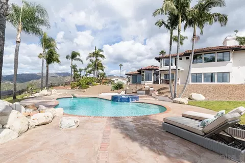 Exterior - 14564 Cedar Ridge Ct, Poway, CA 92064 photo 9 of 11