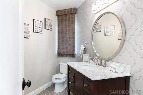 Bath - 14564 Cedar Ridge Ct, Poway, CA 92064 photo 1 of 5