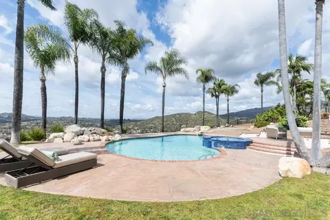 Exterior - 14564 Cedar Ridge Ct, Poway, CA 92064 photo 10 of 11