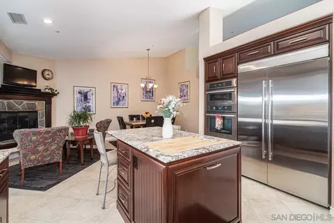Kitchen - 10085 Shenandoah Dr, Santee, CA 92071 photo 7 of 8