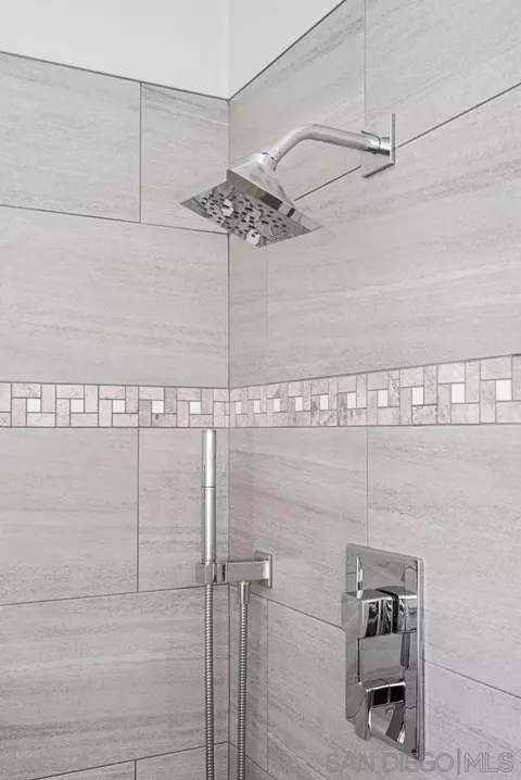 Bath - 10085 Shenandoah Dr, Santee, CA 92071 photo 9 of 9