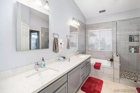 Bath - 10085 Shenandoah Dr, Santee, CA 92071 photo 2 of 9