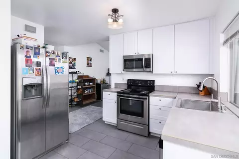 Kitchen - 10390 Bart Way, Santee, CA 92071 photo 2 of 3