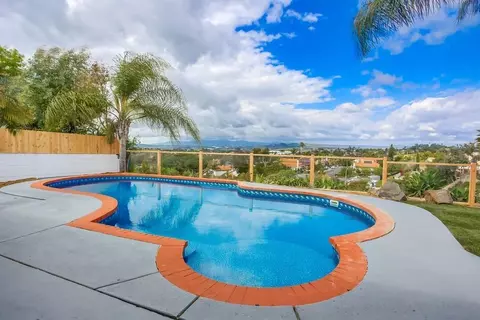 168 Manton Way, Vista, CA 92084