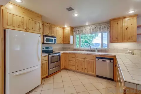 720 Sky Mountain Ln, Alpine, CA 91901 photo 8
