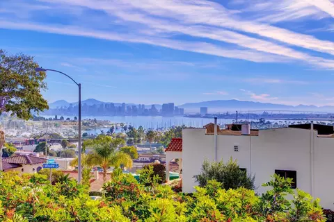3303 Byron St, San Diego, CA 92106