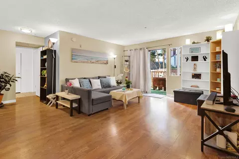 5980 Dandridge Ln #207, San Diego, CA 92115