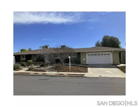5811 Henley Dr, San Diego, CA 92120