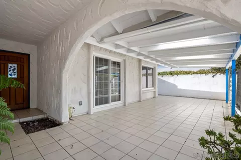Exterior - 14186 Recuerdo Dr, Del Mar, CA 92014 photo 5 of 10