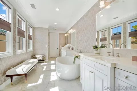 Bath - 7290 Sitio Lima, Carlsbad, CA 92009 photo 5 of 7