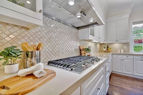 Kitchen - 7290 Sitio Lima, Carlsbad, CA 92009 photo 5 of 7