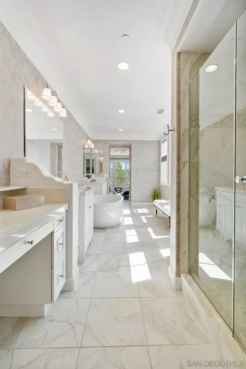 Bath - 7290 Sitio Lima, Carlsbad, CA 92009 photo 4 of 7