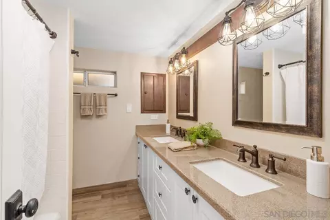 Bath - 8020 Eastridge Dr, La Mesa, CA 91941 photo 3 of 3