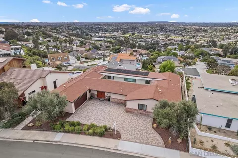 View/Area - 8020 Eastridge Dr, La Mesa, CA 91941 photo 5 of 9