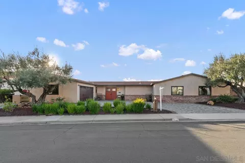 Exterior - 8020 Eastridge Dr, La Mesa, CA 91941 photo 7 of 8