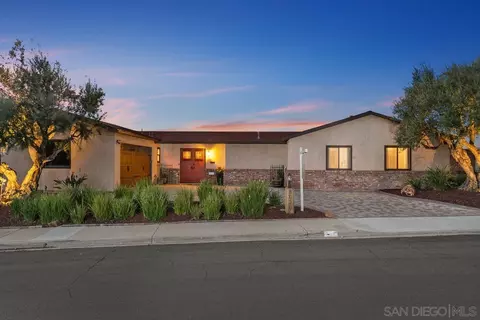 Exterior - 8020 Eastridge Dr, La Mesa, CA 91941 photo 2 of 8
