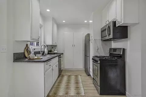 Kitchen - 3805 Trieste Dr, Carlsbad, CA 92010 photo 1 of 2