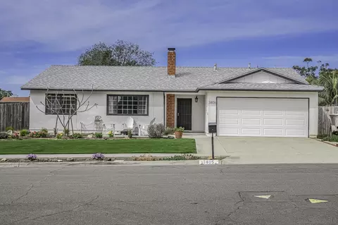 3805 Trieste Dr, Carlsbad, CA 92010