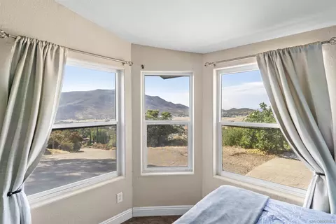 Bedroom - 5631 Alpine Blvd, Alpine, CA 91901 photo 2 of 2