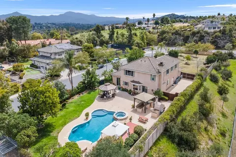 1697 Greenwood Pl, Escondido, CA 92029
