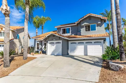 Exterior - 3844 Kelton Dr, Oceanside, CA 92056 photo 4 of 13