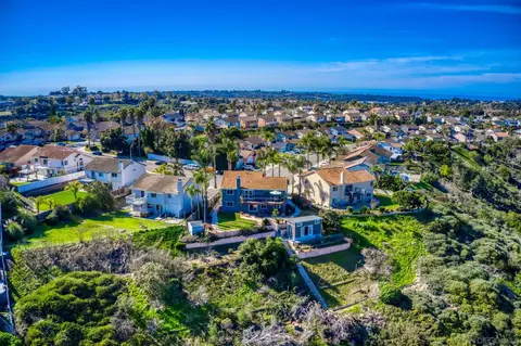 View/Area - 3844 Kelton Dr, Oceanside, CA 92056 photo 6 of 7