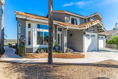 Exterior - 3844 Kelton Dr, Oceanside, CA 92056 photo 6 of 13