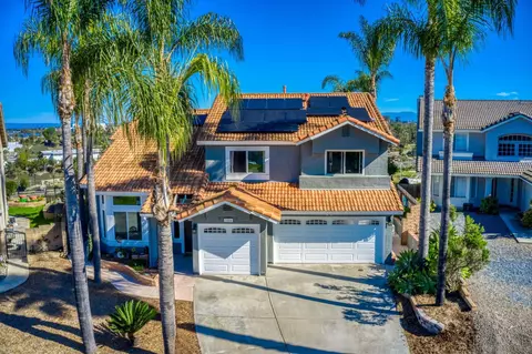 Exterior - 3844 Kelton Dr, Oceanside, CA 92056 photo 1 of 13