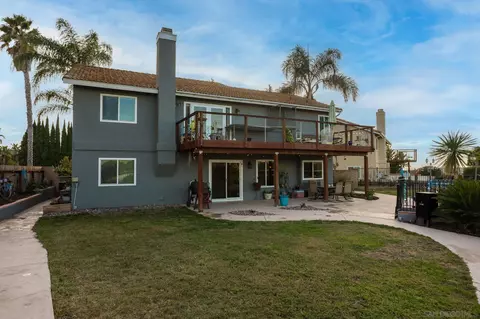 Exterior - 3844 Kelton Dr, Oceanside, CA 92056 photo 10 of 13