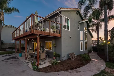 Exterior - 3844 Kelton Dr, Oceanside, CA 92056 photo 11 of 13