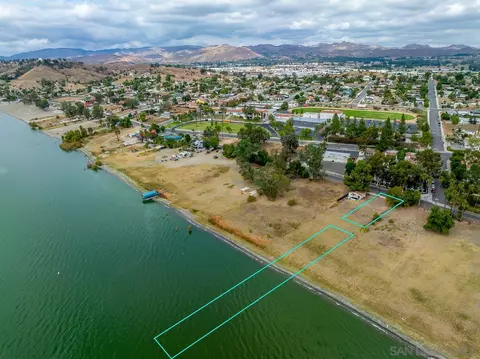 9 Lakeshore Drive #6, Lake Elsinore, CA 92530