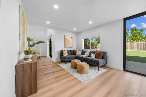Living - 3523 Chauncey Rd, Oceanside, CA 92056 photo 3 of 4