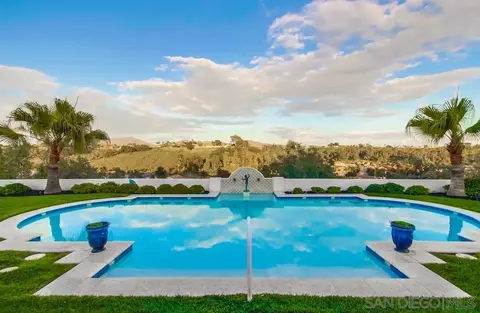 Exterior - 14039 Arbolitos Dr, Poway, CA 92064 photo 3 of 20