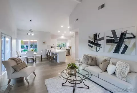 Living - 14039 Arbolitos Dr, Poway, CA 92064 photo 4 of 5