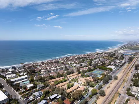 View/Area - 1680 N Coast Highway 101 #51, Encinitas, CA 92024 photo 2 of 4